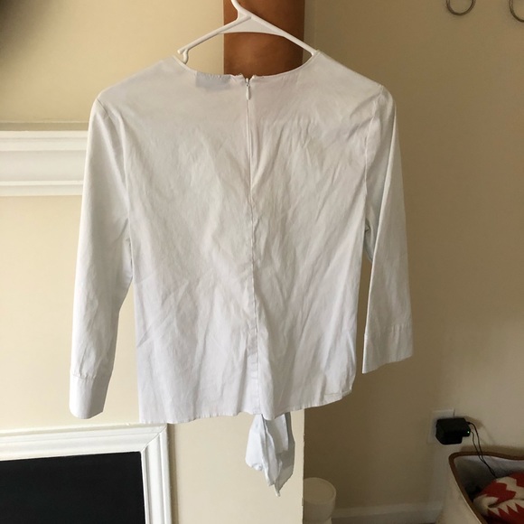White blouse - Picture 3 of 3